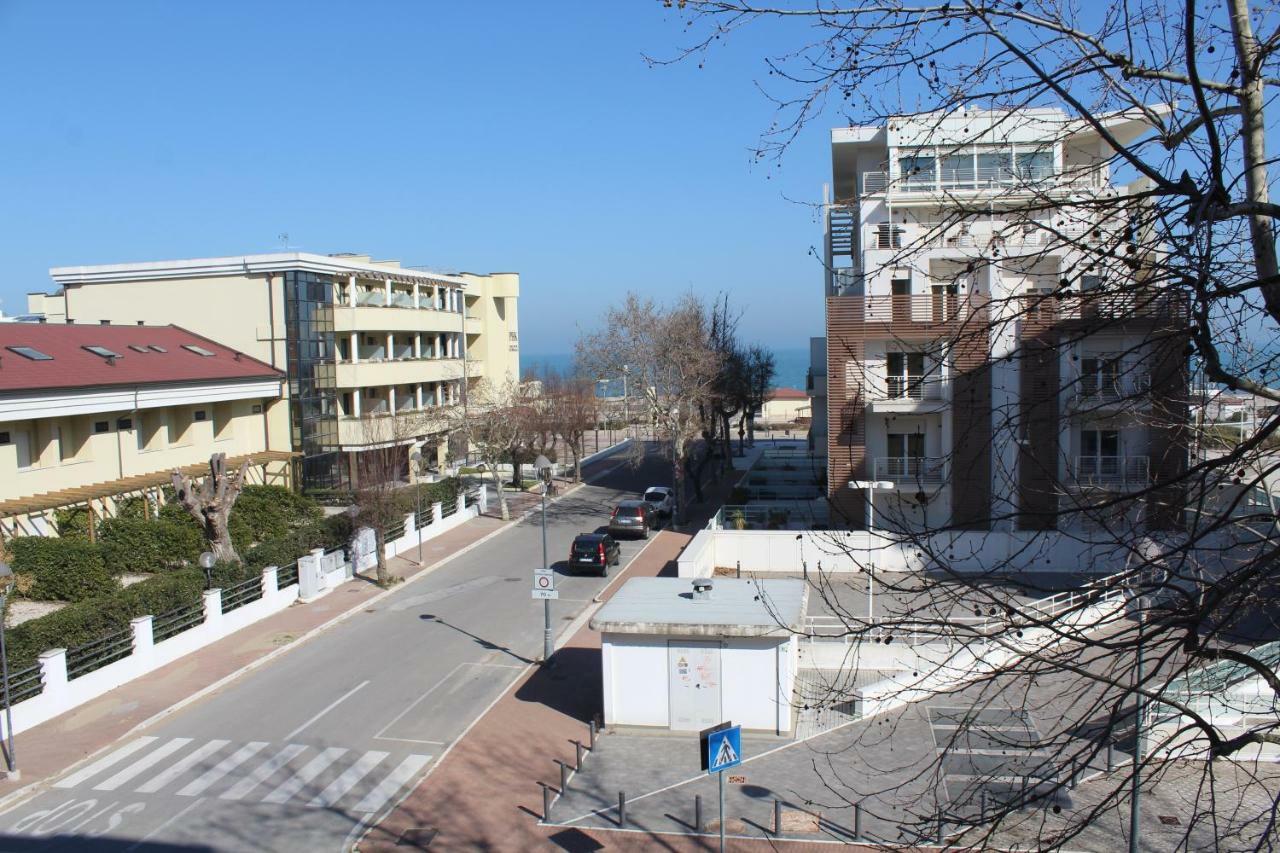 Hotel Caesar Misano Adriatico Exteriér fotografie