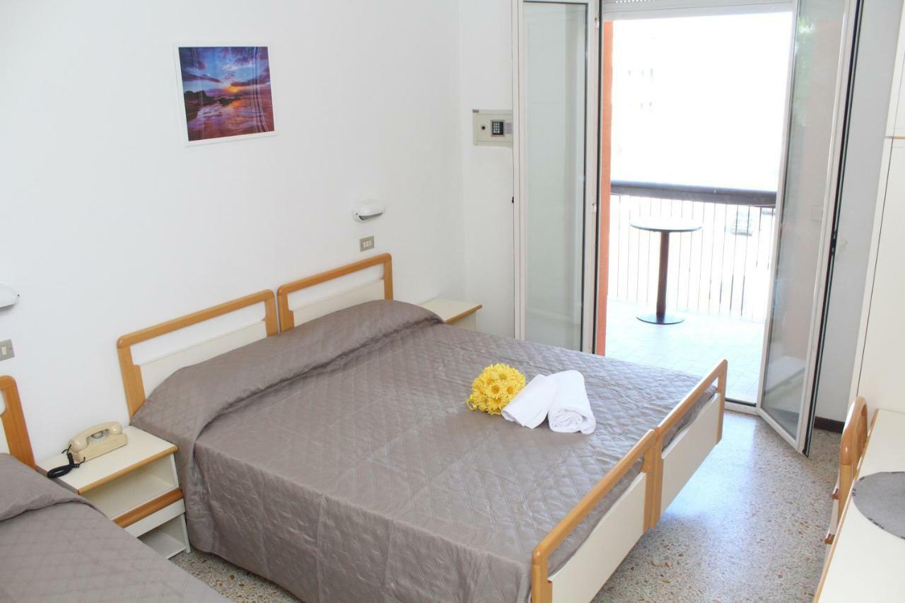 Hotel Caesar Misano Adriatico Exteriér fotografie