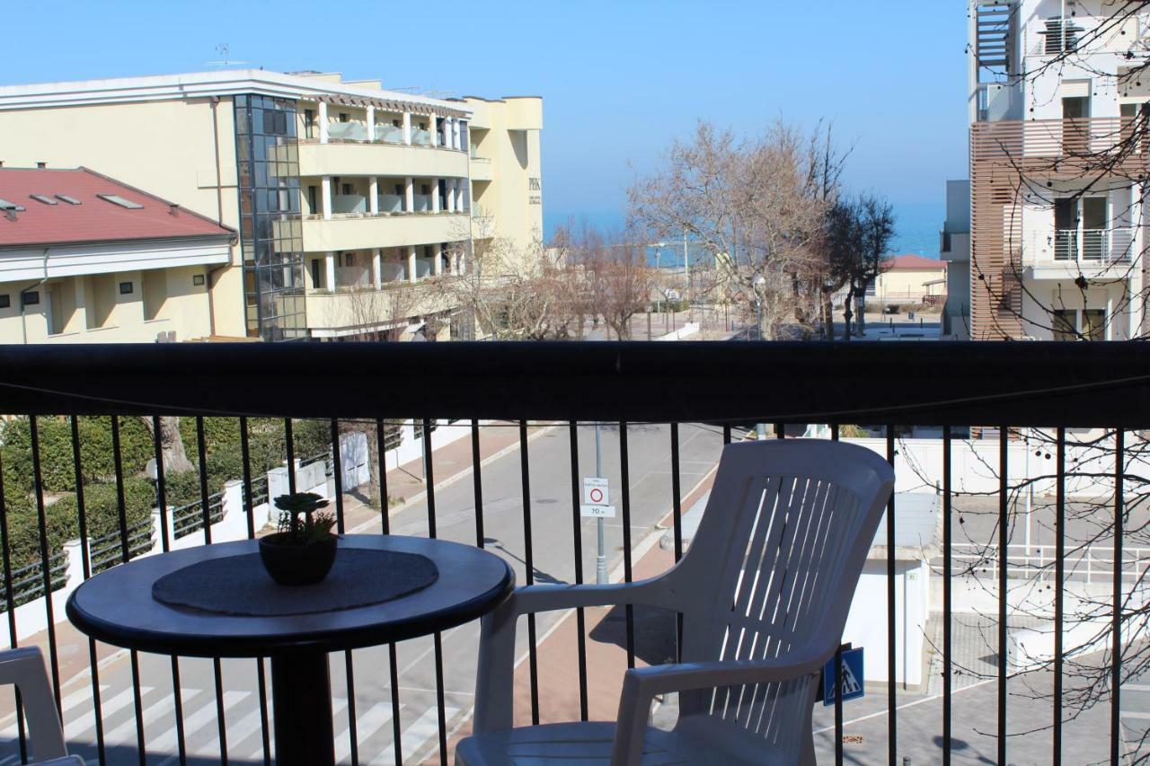 Hotel Caesar Misano Adriatico Exteriér fotografie
